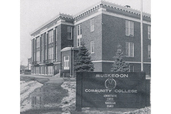 Vanderlaan-Bldg_600