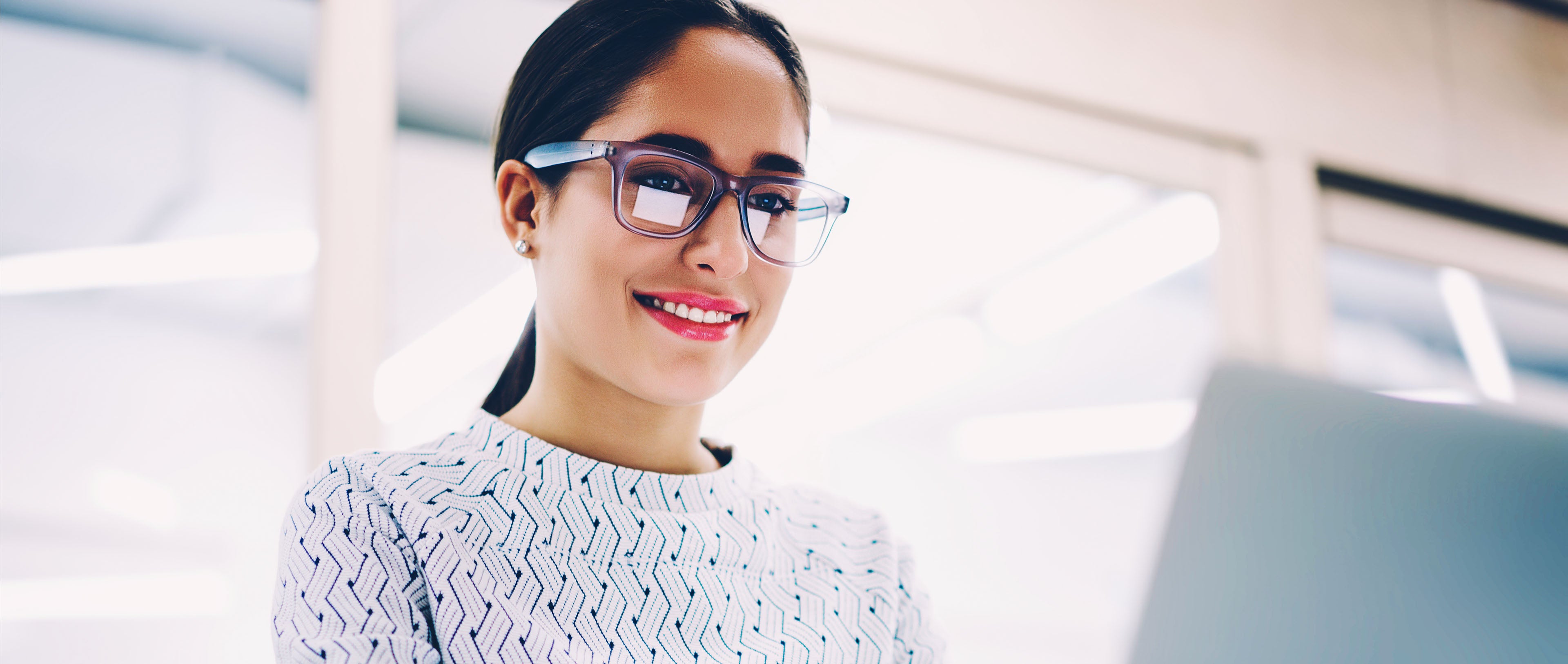 Administrative Office program - Female working at a computer