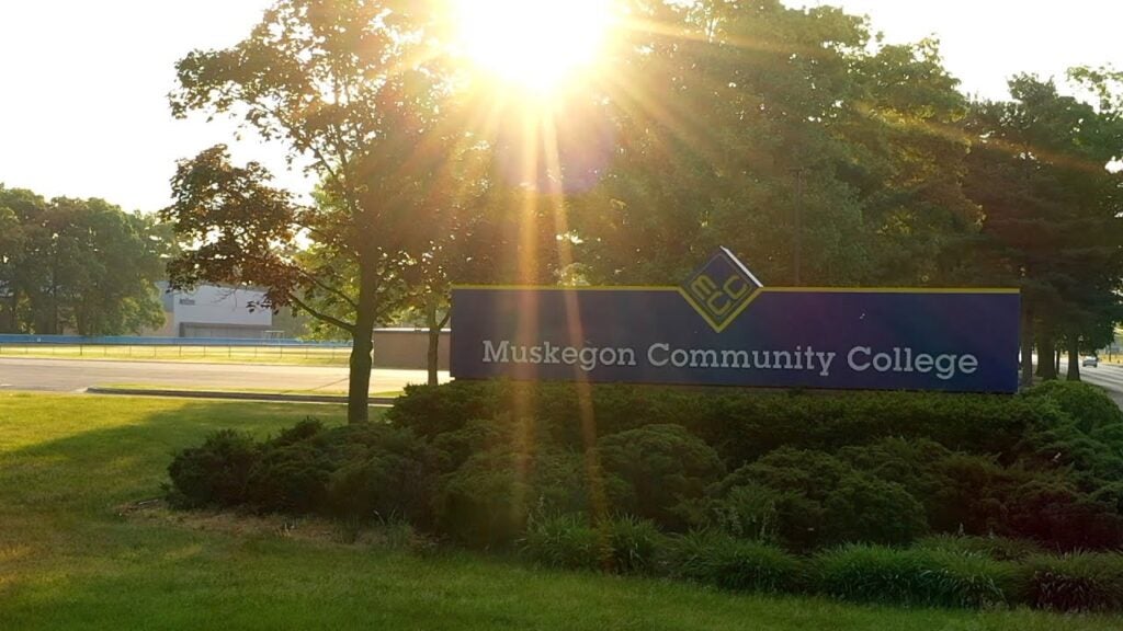 Muskegon Community College exterior sign cluster of trees
